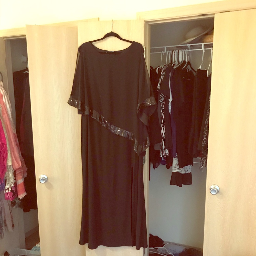 Sleek and elegant evening dress